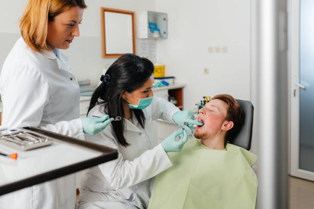 Best Broken or Cracked Tooth Emergency Dentist in Hauppauge, NY